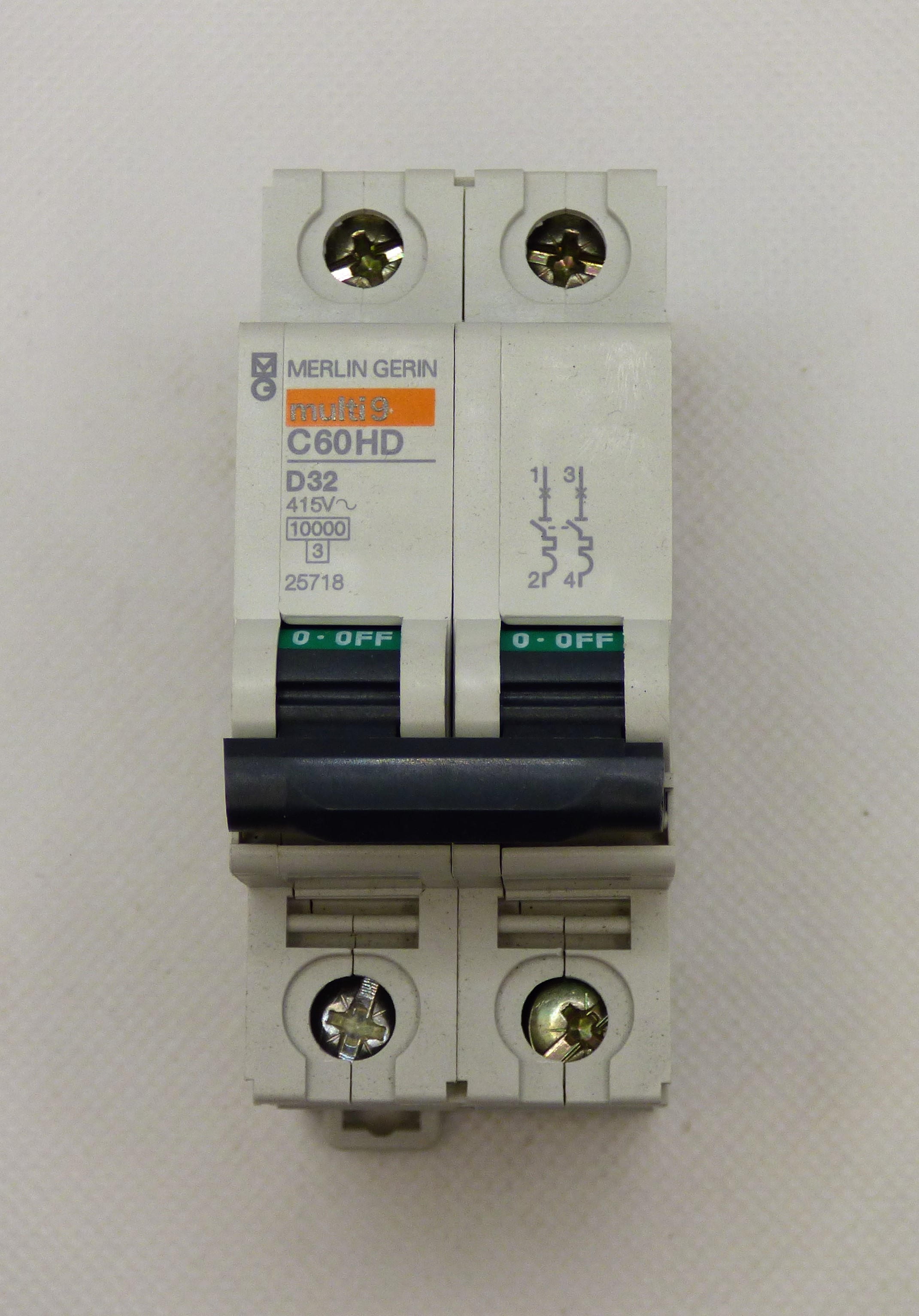 2P 32A TYPE D MCB 2P 32A TYPE D MCB